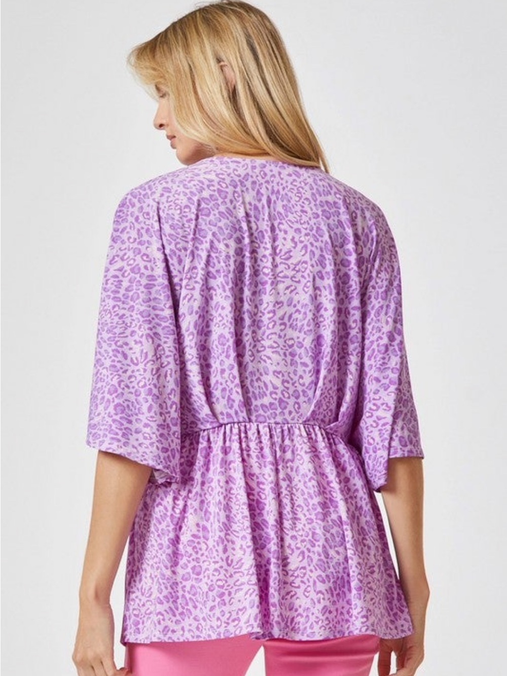 Lavender Leopard Print V-Neck Tunic Top - Women's - Picture 3 of 8